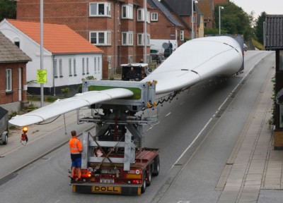 A rotorblade of a giant wind turbine is transported: The turbines currently being built across Germany, from the Ore Mountains in the east to Lake Constance in the west, are weaker still. Statistics show that the turbines in the south of the country are generating significantly less power than was predicted.